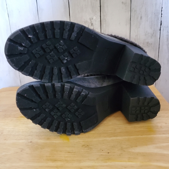 Women's Muk Luks Sweater Boots - Picture 5 of 6